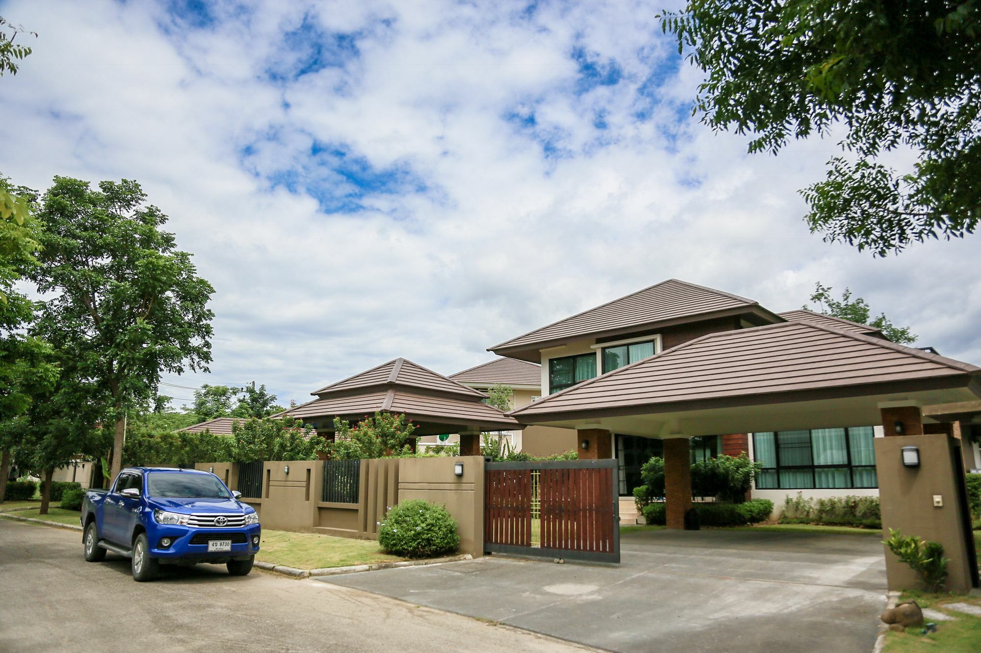 Moin 1617 Luxury Double-Pool Villa チエンマイ エクステリア 写真